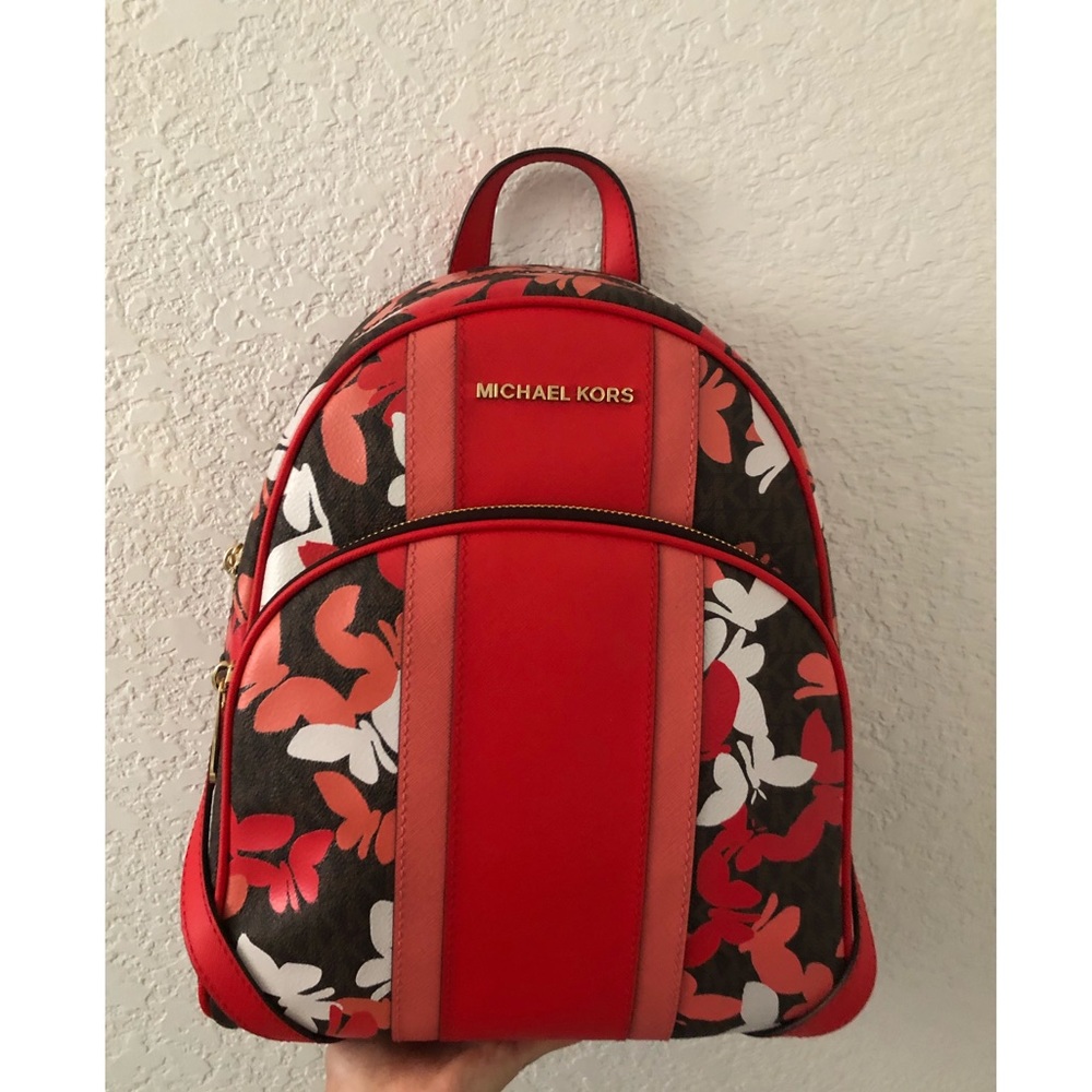 Price drop💞SALE NWT Abbey MD butterfly backpack